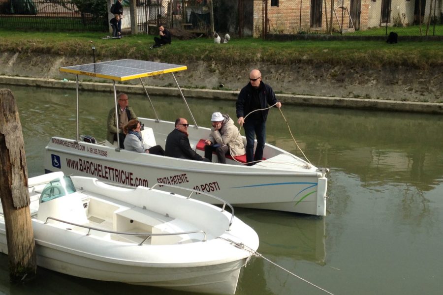 Prova Gratuita barche elettriche solari sulla Riviera del Brenta –  Michelangelo Travel